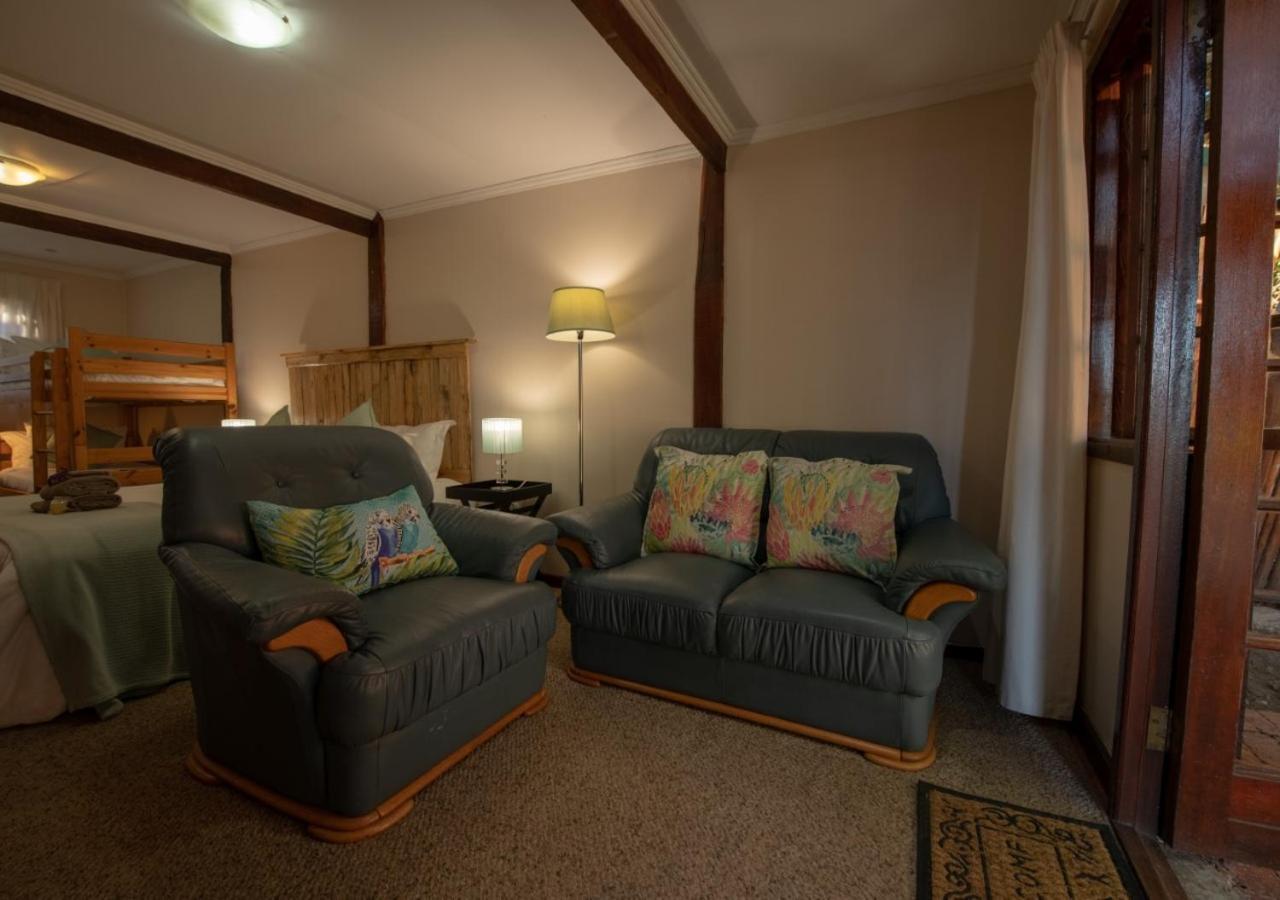 The Village Lodge Stormsrivier Esterno foto